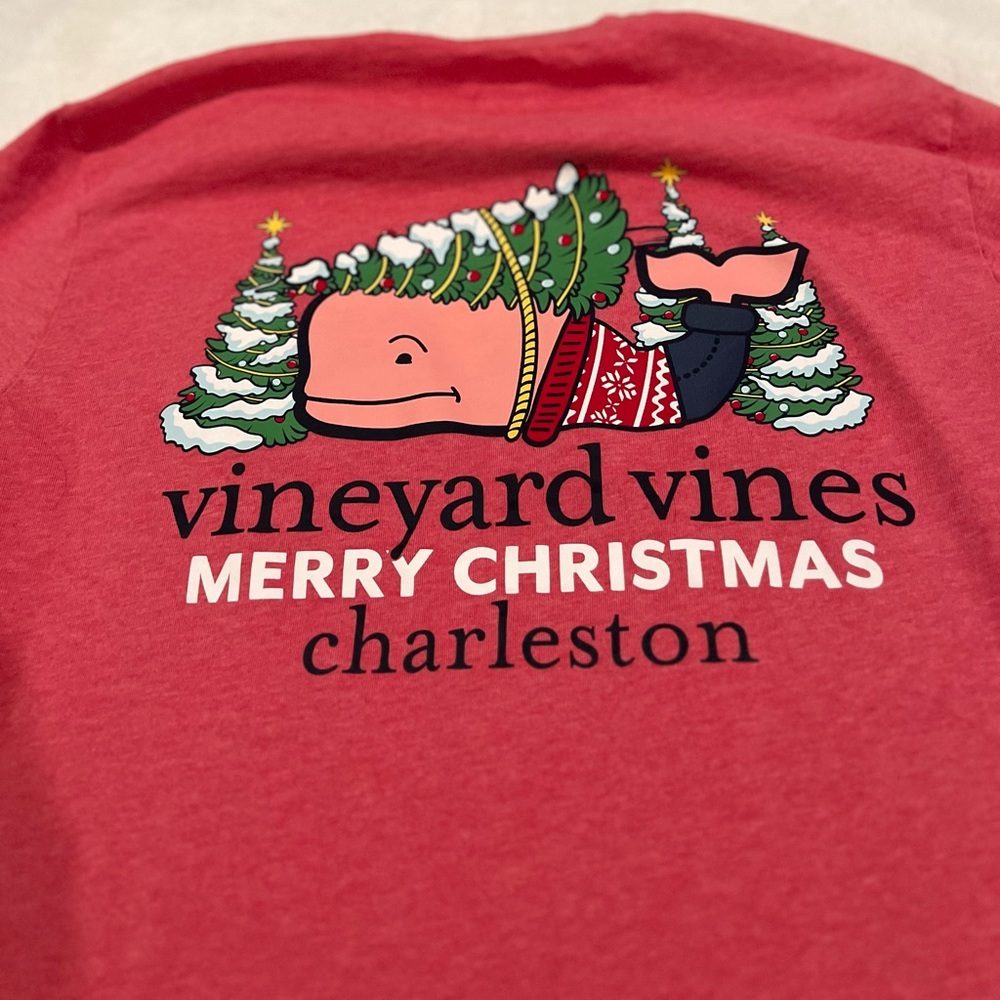Vineyard Vines long sleeve Charleston Christmas Tee, Size Small.